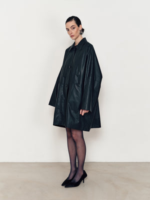 Oversized loose coat with oil-like wax leather coating