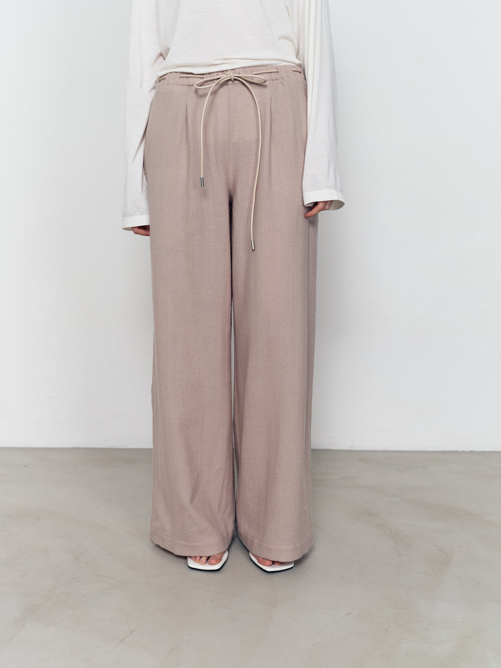 Woolen trousers
